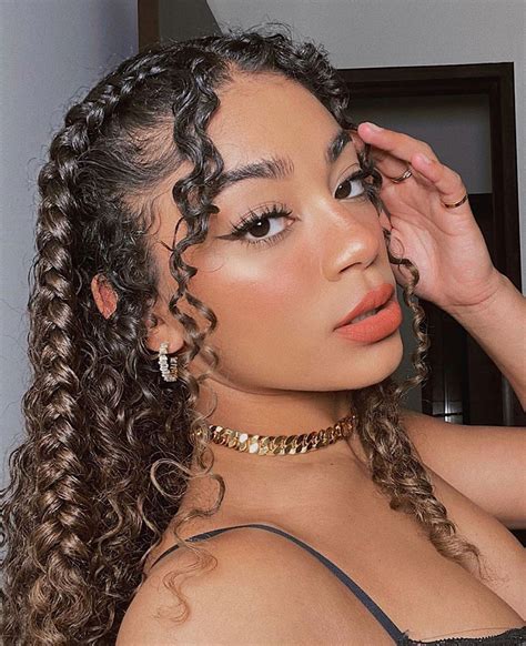 @curlygurlsz on Instagram: “@jasmeannnn 🧡 ” in 2020 | Aesthetic hair ...