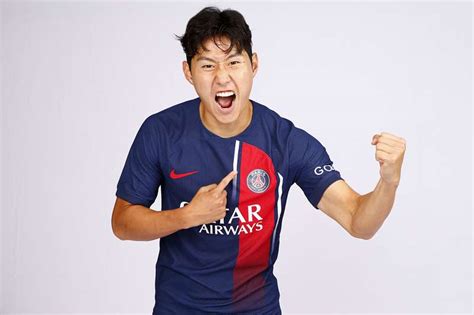 The first pictures of Lee Kang-In at Paris Saint-Germain