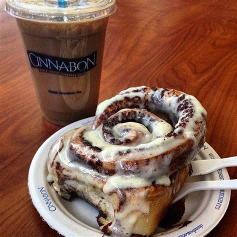 Cinnabon (@Cinnabon) | Food cravings, Food obsession, Yummy food dessert