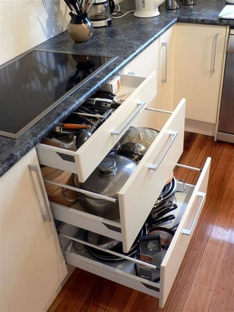 Modern Kitchen Drawers a Breeze for Work and Organization in 2020 ...