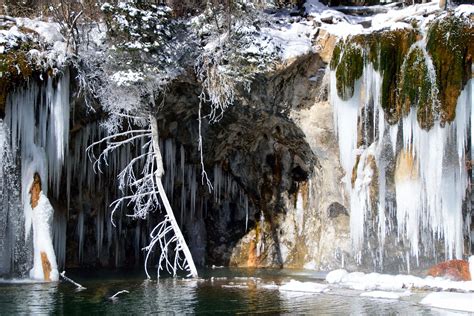 Hanging Lake in the Winter Colorado Hike Information & Review - Virtual Sherpa