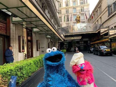 Cookie Monster and Gonger at the Savoy | Monster cookies, Sesame street ...