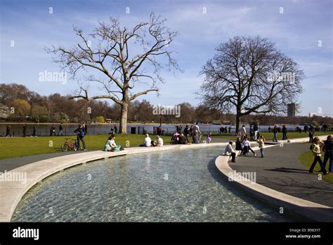 Diana, Princess of Wales Memorial Fountain Hyde Park London UK Stock Photo - Alamy