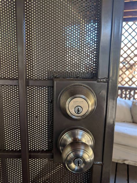 Smart Locks for Security Door? : r/homeautomation