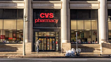 CVS to close 900 stores, focusing on Health Hubs and clinics