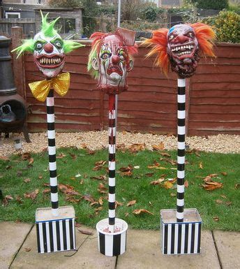 Spooky Carnival in the Yard | Scary halloween decorations, Halloween ...