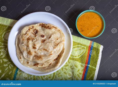 Parotta and Chicken Curry Dish Stock Image - Image of dinner, delicious: 215520553