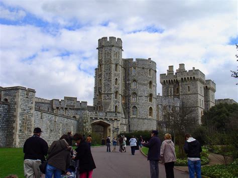 Countdown to the Royal Wedding: A Brief History of Windsor Castle - The ...