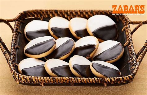 New York: Black and White Cookies | Enticing Edible Souvenirs From ...