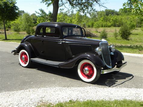 1934 Ford Model 40 | Volo Museum