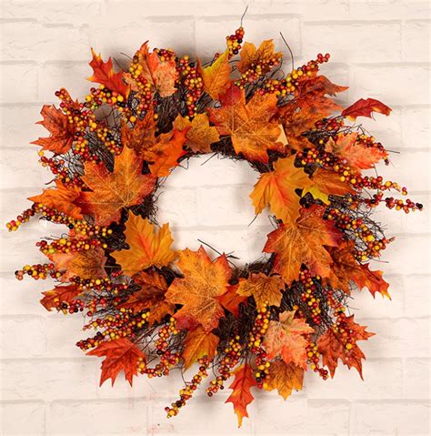 Windfall Maple Wreath, Artificial Maple Leaf Wreath Autumn Leaves Berry Hanging Garland Fall ...