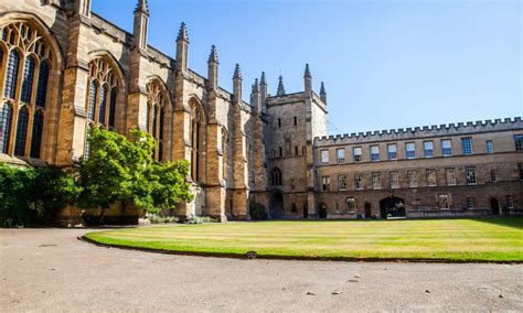 Oxford University & City Walking Tour - With Oxford Students