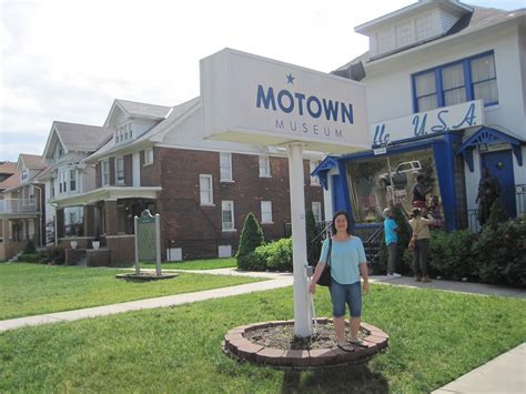 Becca's Backyard: Motown Museum