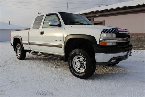 2001 Chevrolet Silverado 2500HD LT - Biscayne Auto Sales | Pre-owned Dealership | Ontario, NY