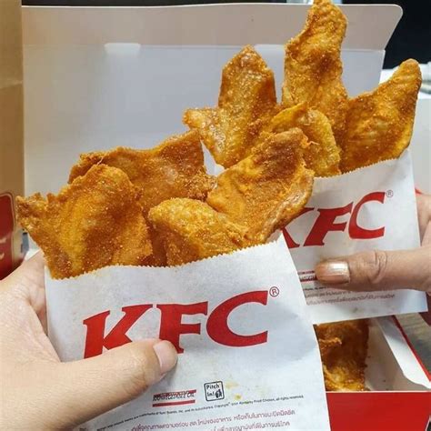 KFC Chicken Skin ! - Adhisty Zara JKT48