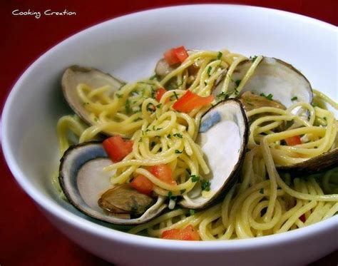 Cooking Creation: Steamed Clams & Pasta in White Wine Garlic Sauce