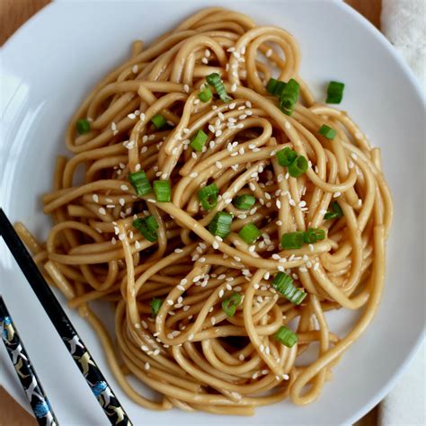 Easy 15-Minute Teriyaki Udon Noodles - Everyday Homemade