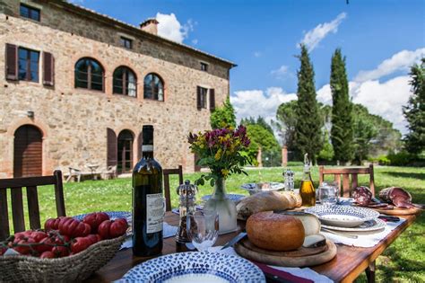 Image result for awesome italian countryside | Villas in italy, Italian dining, Italian countryside