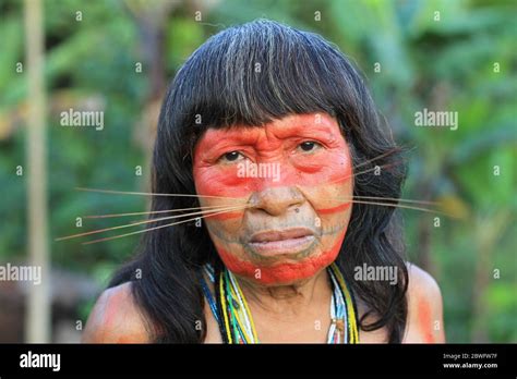 Matses women hi-res stock photography and images - Alamy