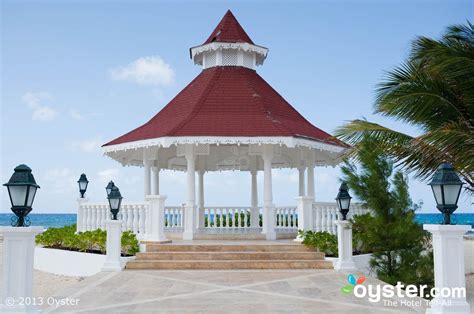 Wedding Gazebo at the Grand Bahia Principe Jamaica Gazebo Wedding, Wedding Spot, Dream Wedding ...