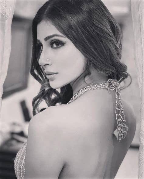 Mouni Roy Instagram Photoshoot HD Wallpapers | Image Free Download