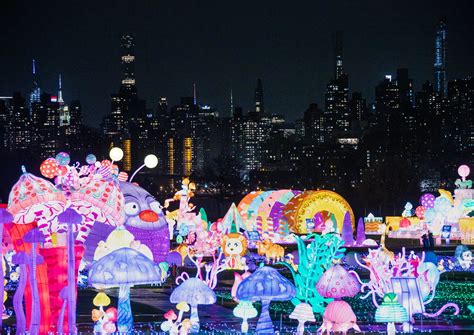 LuminoCity Festival | Winter Fun in NYC | New York by Rail