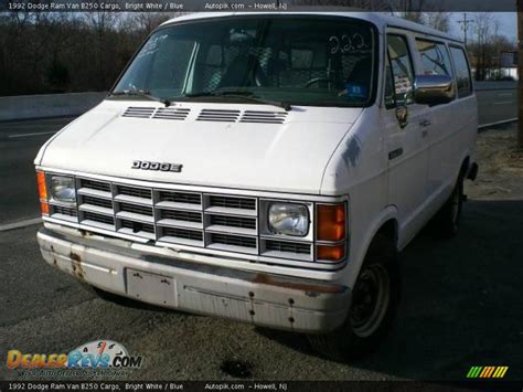 1992 Dodge Ram Van B250 Cargo Bright White / Blue Photo #3 | DealerRevs.com