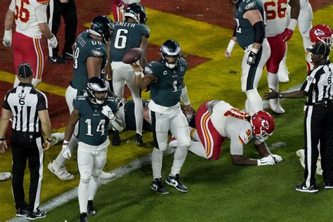 Jalen Hurts' brilliant Super Bowl effort falls short | AP News