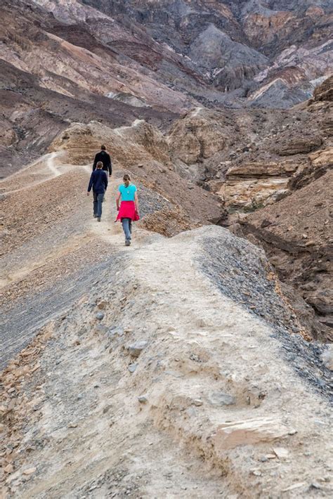 Hiking Mosaic Canyon in Death Valley | Earth Trekkers