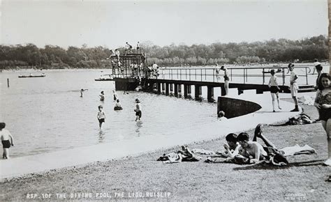 Why you cannot swim in Ruislip Lido