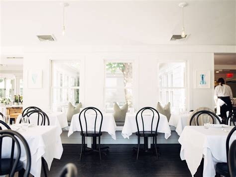 Best Hamptons Restaurants Including Seafood and Italian Eateries