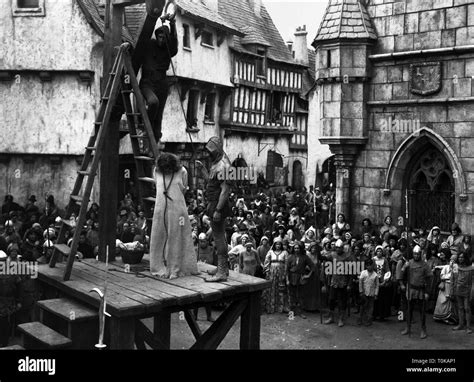 Hunchback of notre dame hi-res stock photography and images - Alamy