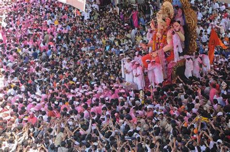 Ganesh Chaturthi in Mumbai - Foodfood.com