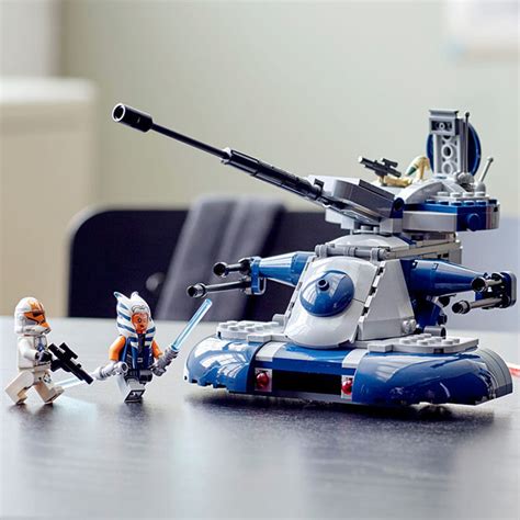 LEGO Star Wars - Armored Assault Tank (AAT) - - Fat Brain Toys