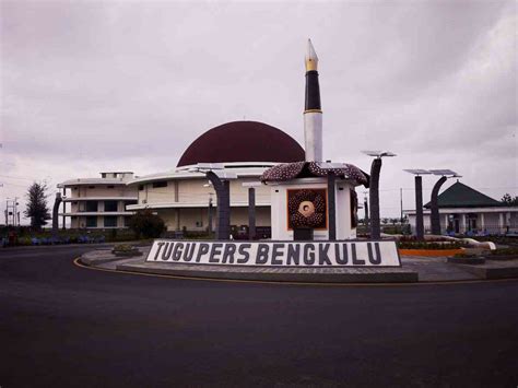 bramzero | Tugu Pers Bengkulu