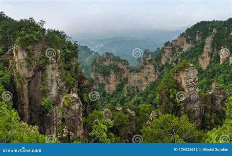 Tianzi Avatar Mountains Nature Park - Wulingyuan China Stock Photo - Image of china, cableway ...