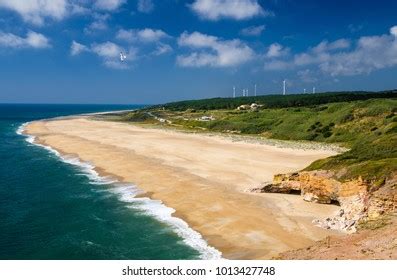 View Nazare North Beach Nazare Lighthouse Stock Photo 1013427748 | Shutterstock