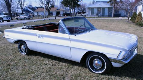 1962 Oldsmobile F85 Convertible | W162 | Indy 2016