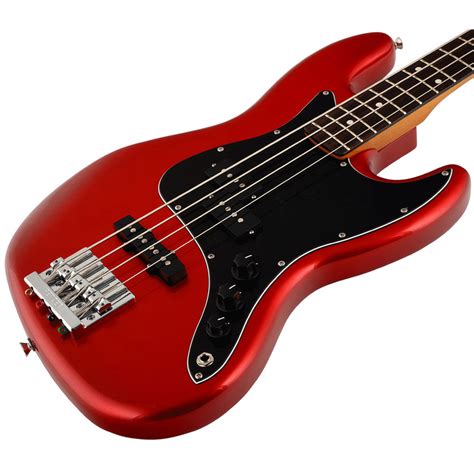 Fender Modern Player Short Scale Jazz Bass, RW, Candy Apple Red at Gear4music