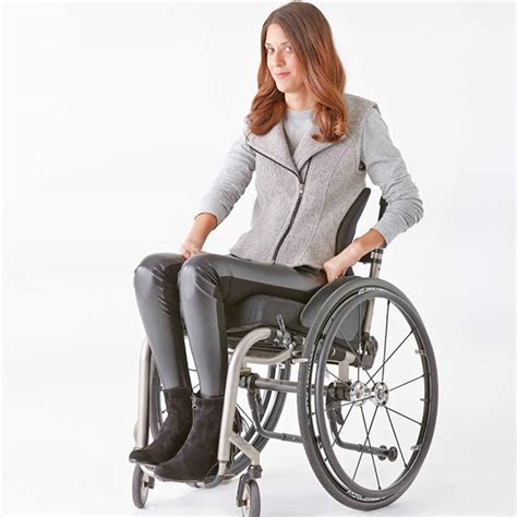 Why This Clothing Brand for Wheelchair Users Is So Important | Fashion, Wheelchair fashion ...