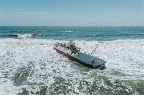 Guide To Visiting Skeleton Coast, Namibia: Shipwrecks, Seals And Sand ...