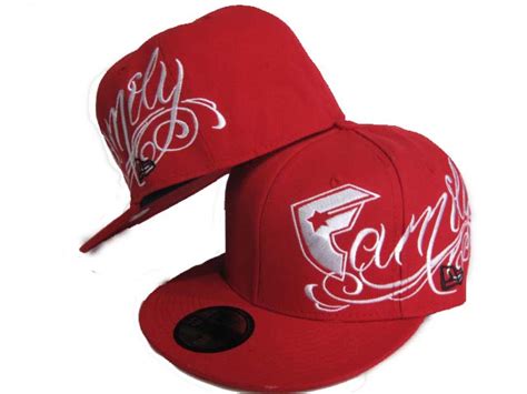 Famous World: Famous Hats