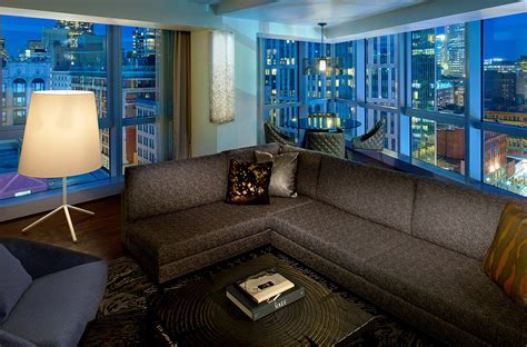 The Redesigned Rooms at the W Boston Hotel Are Stunning