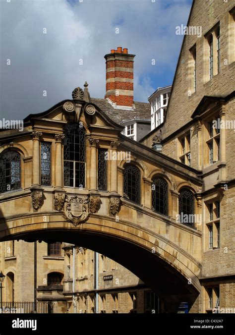 Bridge of Sighs, Hertford College, Oxford, England Stock Photo - Alamy