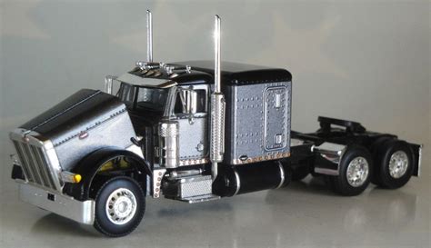 Dcp charcoal peterbilt 379 day cab 63" flattop sleeper cab only 1/64 ...