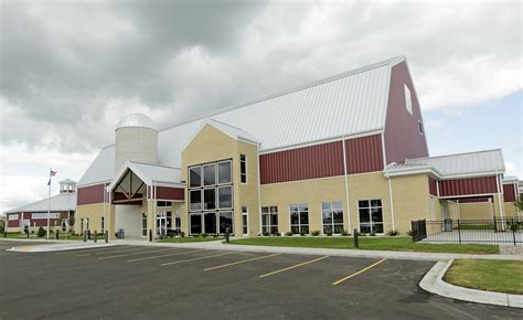 Farm museum opens in Wisconsin