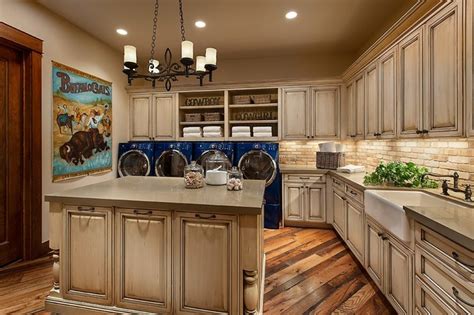 Southwestern Ranch - Traditional - Laundry Room - phoenix - by Calvis ...