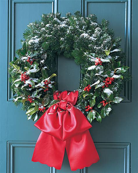 Our Favorite DIY Holiday Wreaths for your Front Door - Fairfield Residential