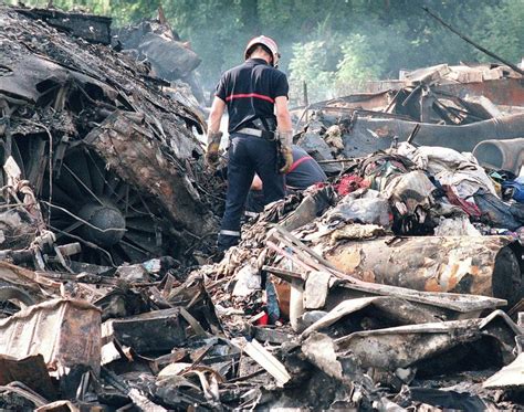 Crash of a Aérospatiale-BAC Concorde in Gonesse: 113 killed | Bureau of ...