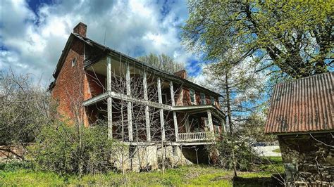 Incredible Packed 210 year old Abandoned Mansion in Tennessee - YouTube